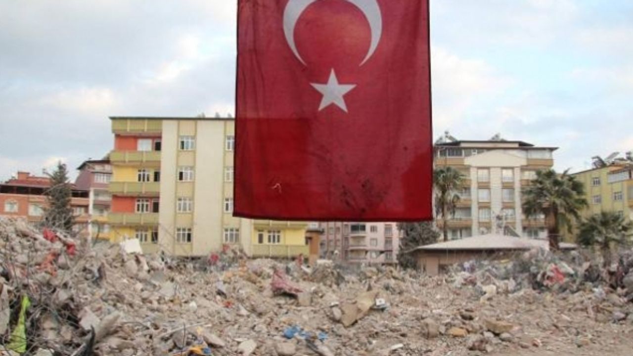 Şehit oğlunun adının yaşatıldığı apartmanda hayatını kaybetti