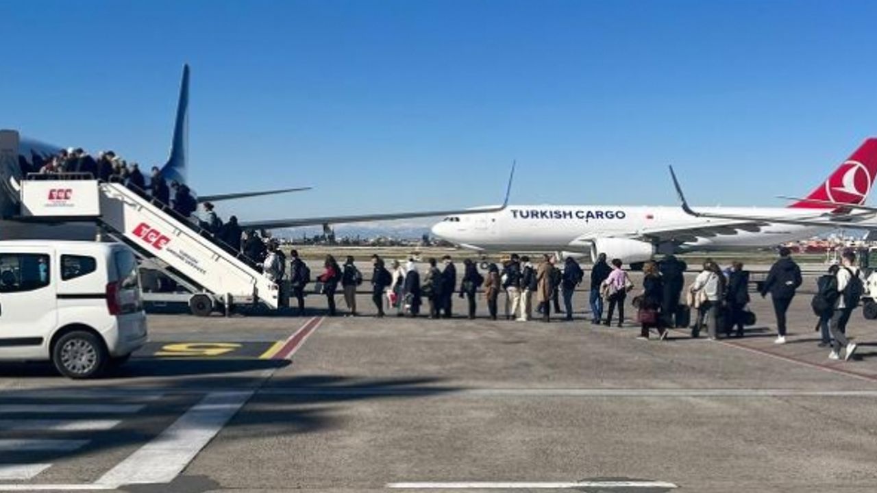 THY, 1002 seferle 165 bin 73 kişiyi deprem bölgelerinden tahliye etti