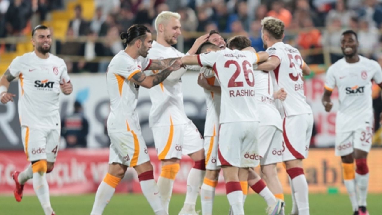 Galatasaray, Alanya'dan 3 puanla döndü