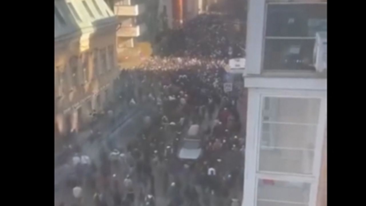 Rusya'da on binlerce Müslüman tekbirlerle yürüdü