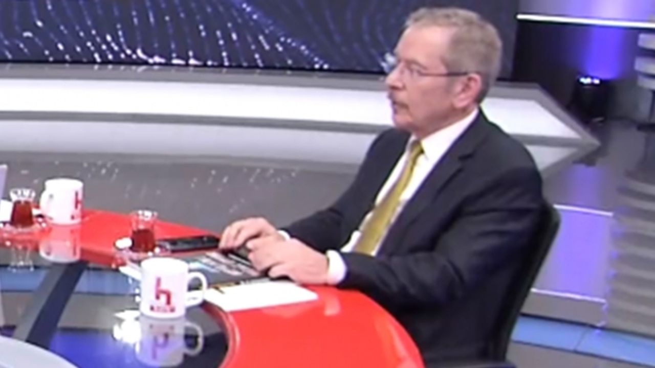 Abdüllatif Şener CHP'den istifa etti