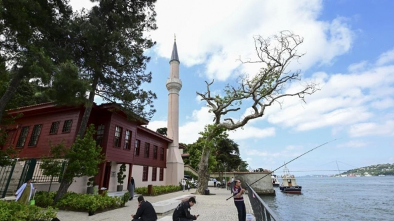 Vaniköy Camii eskisinden daha güzel oldu