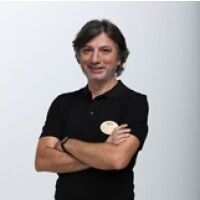 Cüneyt Kaşeler