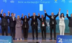 AK Parti'ye 24. yılında 9 belediye başkanı katılım sağladı