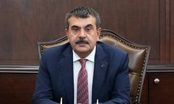 Ara tatiller kaldırılıyor, yaz tatili uzatılıyor