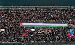 İstanbul'da "Gazze'ye Umut Işığı Ol" yürüyüşü