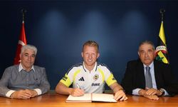 Kuyt 11 yıl aradan sonra tekrar Fenerbahçe'de