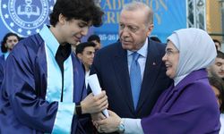 Ömer Tayyip diplomayı dedesinin elinden aldı