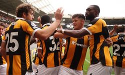 Acun'un Premier Lig'e çıkan takımı Manchester United'ı yendi