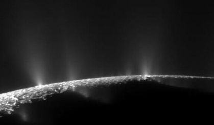Enceladus'ta şaşırtıcı keşif