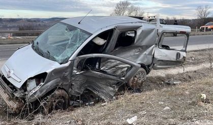 Karabük'te otomobille hafif ticari araç çarpıştı: 1 ölü