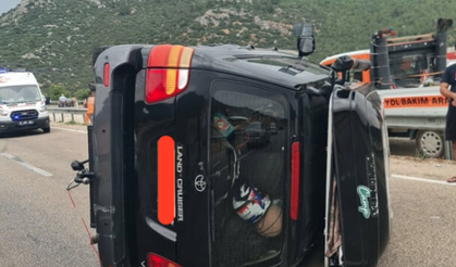 Sümer Ezgü ve ailesi kaza geçirdi