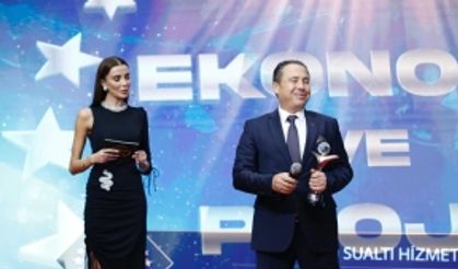 "Uluslararası Ekonomi ve Proje Ödülleri" sahiplerini buldu