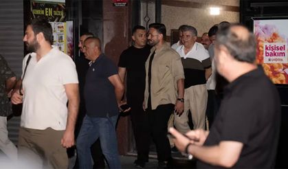 CHP Ankara İl Başkanlığı binasında gece yarısı gerginliği