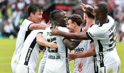 Hradec Kralove-Beşiktaş maçında ikinci yarı başladı: İlk 11’ler ve karşılaşmadan öne çıkanlar