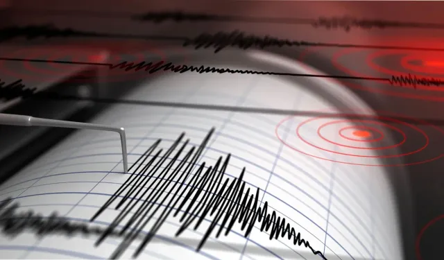 Balıkesir Sındırgı’da 6,1 büyüklüğünde deprem