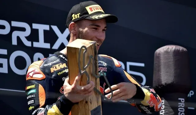 Deniz Öncü Moto2’de ilk Türk olarak tarihe geçti
