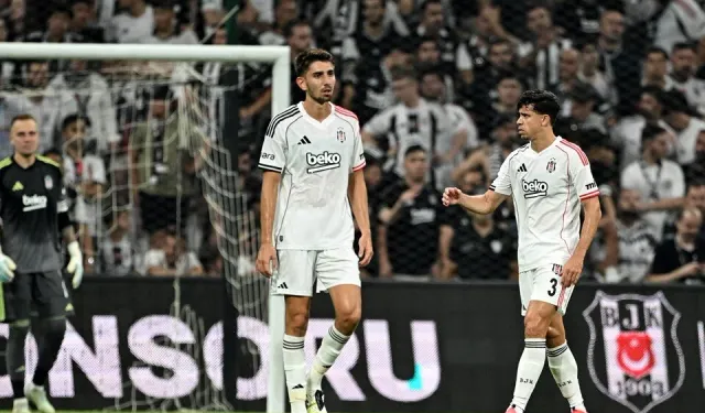Beşiktaş, Arda Turan'ın takımına yenildi