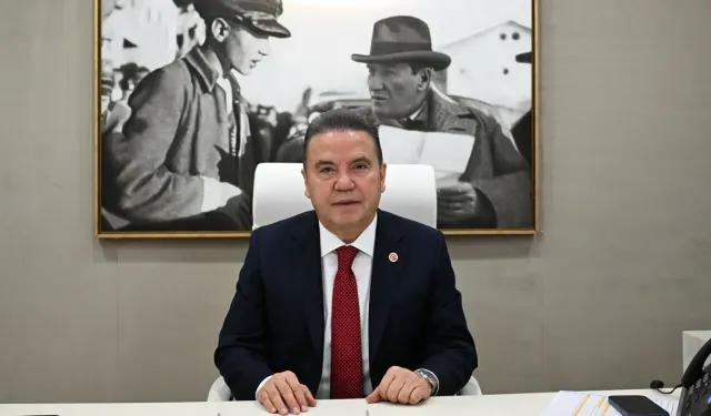 Muhittin Böcek başkanlık görevinden uzaklaştırıldı