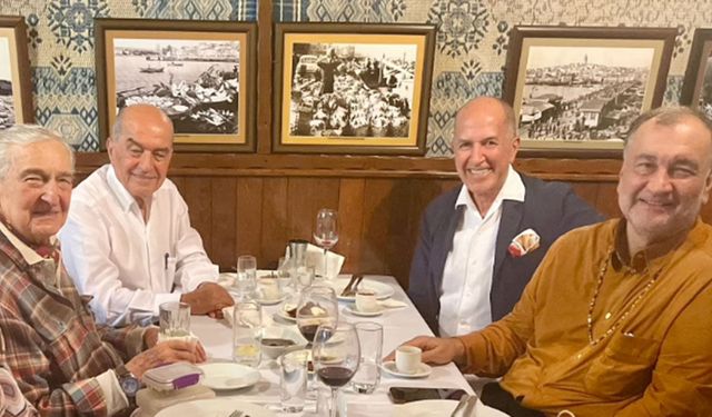 Murat Ülker ve Rahmi Koç Balat’ta akşam yemeğinde buluştu