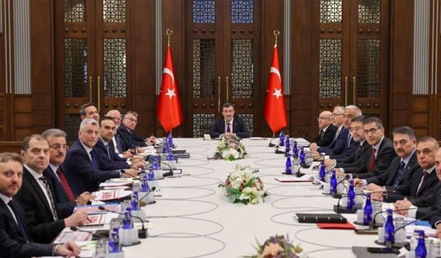 Ekonomi yönetiminden "her türlü senaryoya hazırız" mesajı