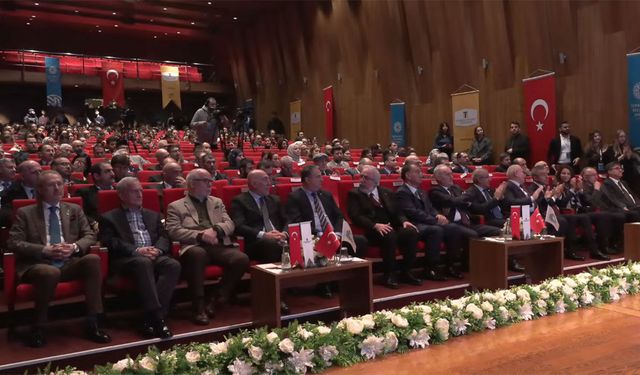 İş dünyasından Murat Ülker'in okuma alışkanlığına övgü