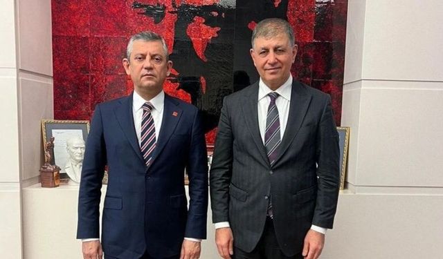 İzmir'de CHP'den istifalar peş peşe geldi