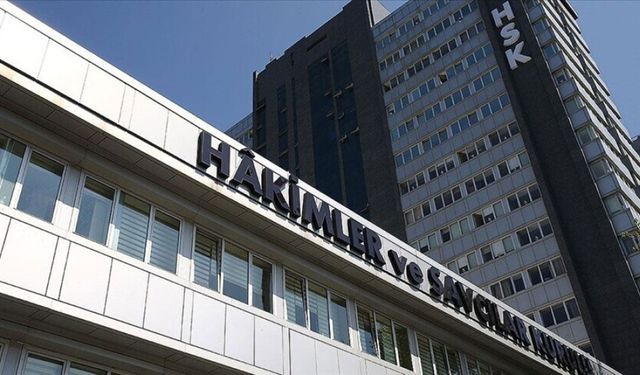 Hakimler ve Savcılar Kararnamesi açıklandı