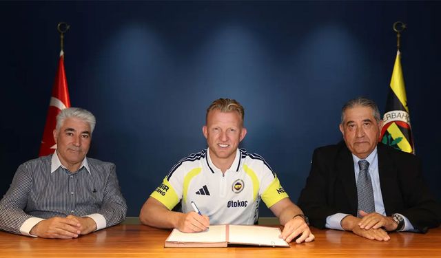 Kuyt 11 yıl aradan sonra tekrar Fenerbahçe'de
