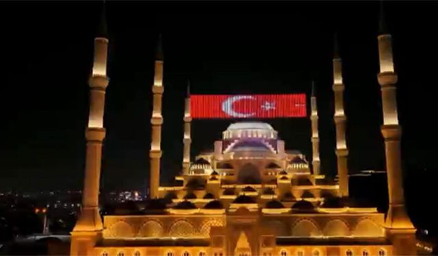 15 Temmuz anısına tüm camilerde sela okundu