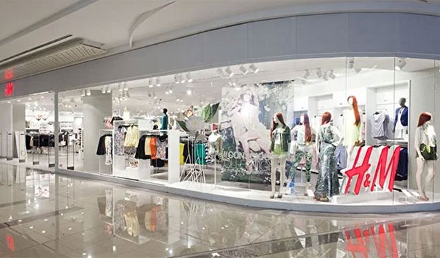 Ünlü giyim markası 136 mağazasını daha kapattı