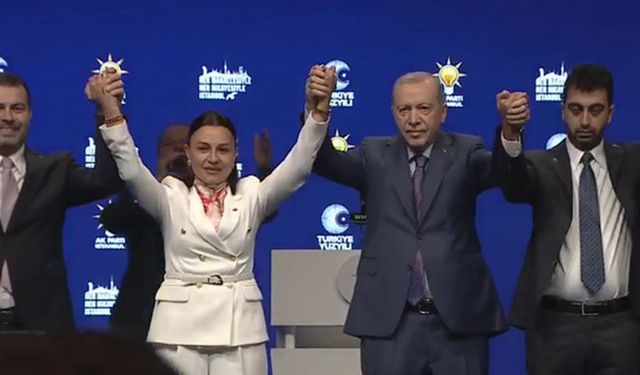 Tuzla ve Çekmeköy belediye başkanları ile Şile Belediye Başkanvekili AK Parti’ye katıldı