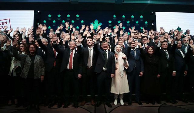 Gelecek Partisi resmen feshedildi