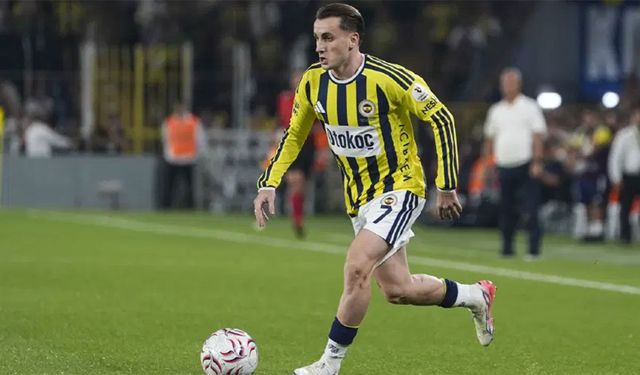 Fenerbahçelileri korkutan sakatlık: Kerem Aktürkoğlu ambulansa taşındı