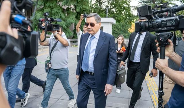 Melih Gökçek, Ankara Adliyesi'ne gelerek ifade verdi