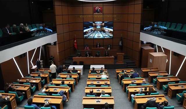 Üsküdar Belediyesi, CHP'li üyelerin de desteğiyle AK Parti'ye geçti