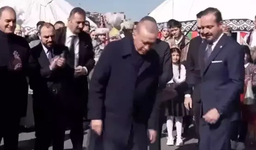 Cumhurbaşkanı Erdoğan Nevruz ateşini yaktı, üstünden atladı