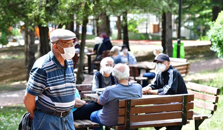Emekliye bayram ikramiyesi miktarı netleşti