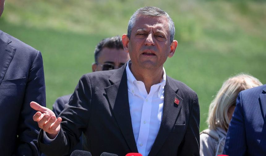 Özgür Özel uçtu: Yeni parti kurarsak AK Parti'nin 4 puan önündeyiz