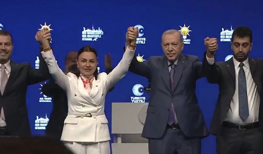 Tuzla ve Çekmeköy belediye başkanları ile Şile Belediye Başkanvekili AK Parti’ye katıldı