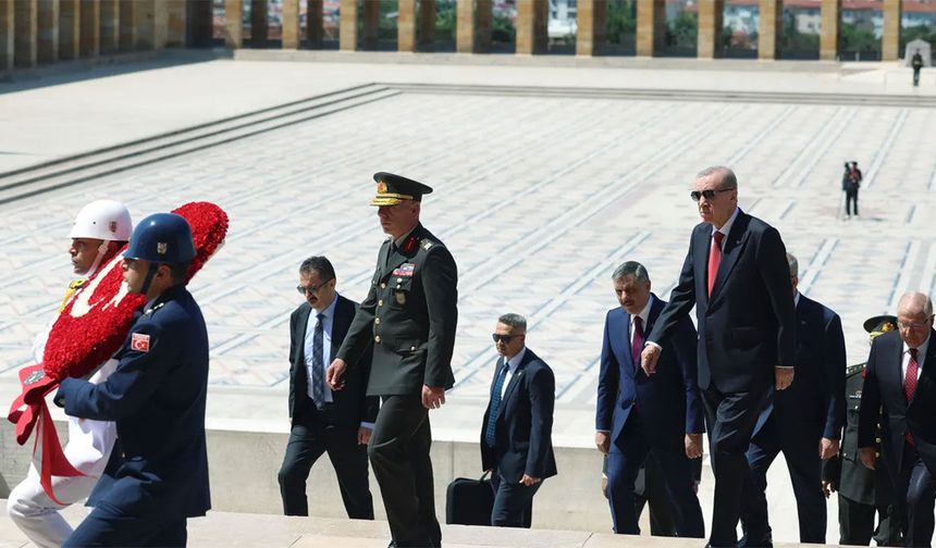 YAŞ kararları açıklandı: 681 personel için terfi, emeklilik ve görev süresi uzatma kararı