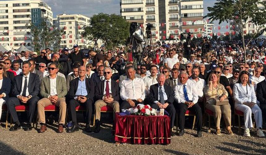 Özgür Özel'in Ankara'daki törenine Mansur Yavaş katılmadı