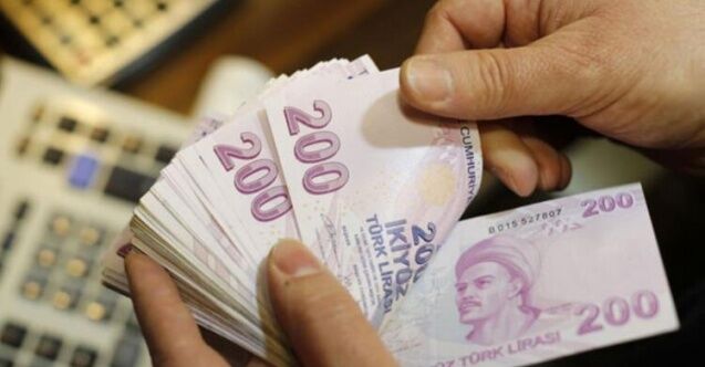 MEMUR ZAMMI YÜZDE 16'YI BULABİLİR

1 - Öncelikle toplu sözleşme zammının üzerinde oluşan enflasyon farkının ödenmesi. Yani bu yıl için ilk 6 ayda yüzde 5 artı enflasyon farkı ödendikten sonra gerçekleşen enflasyona tamamlamak şeklinde bir artış yapılacak.