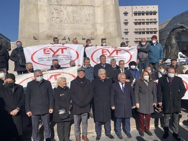 Milyonlarca kişiyi ilgilendiren EYT'de günler ve emeklilik prim detayları belli oldu