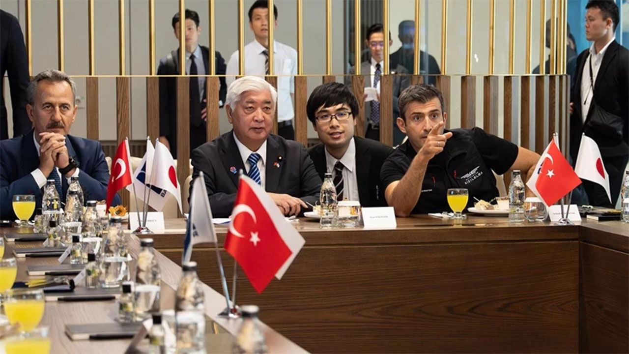 Japonya Savunma Bakanı (1)